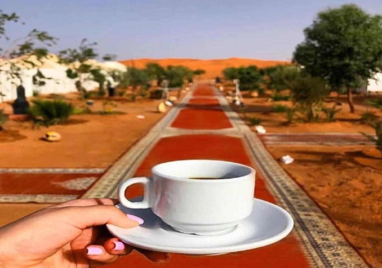 Desert Luxury Tented & Activities Hotel Adrouine Bagian luar foto