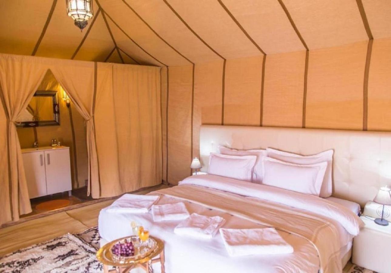 Desert Luxury Tented & Activities Hotel Adrouine Bagian luar foto