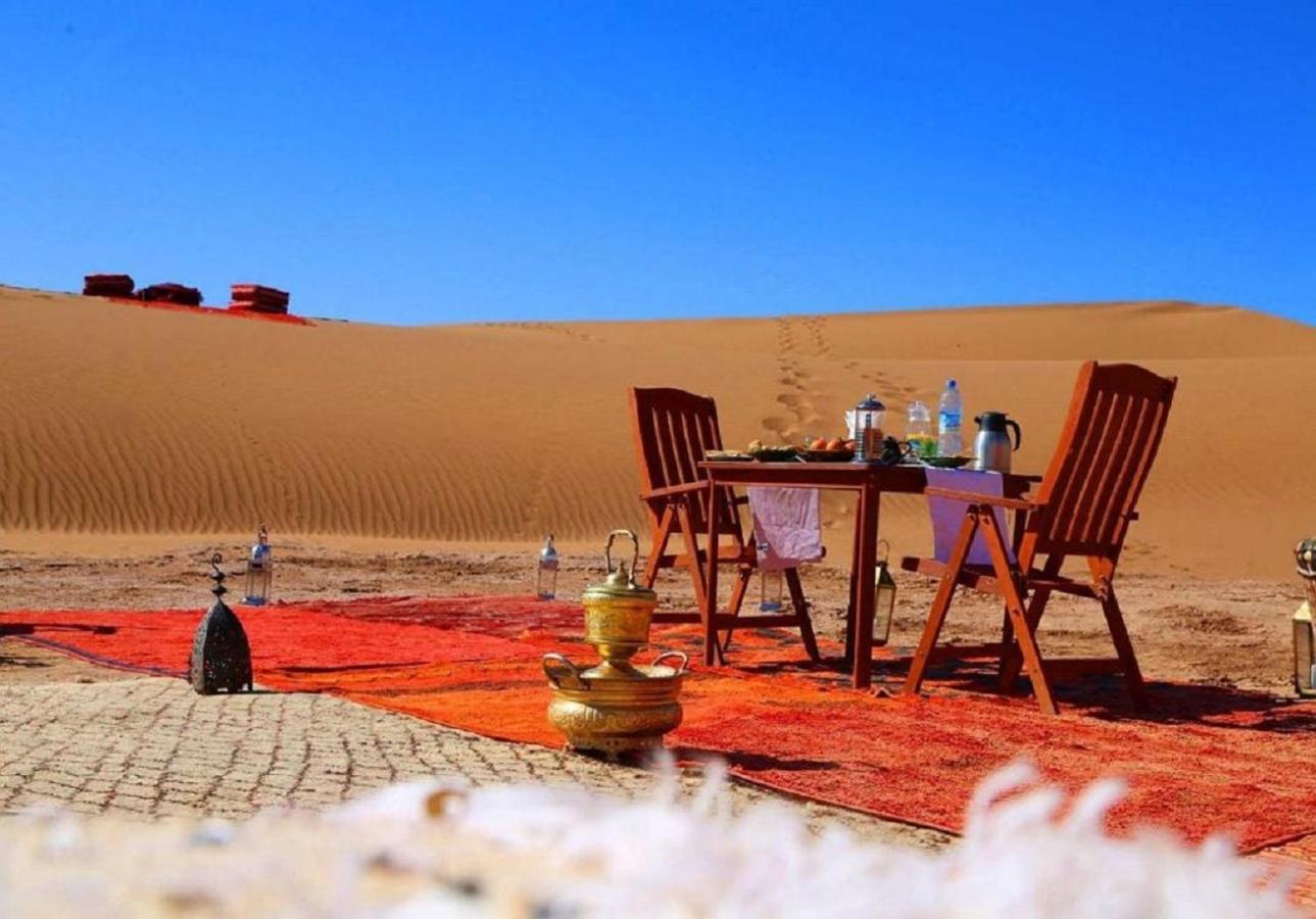 Desert Luxury Tented & Activities Hotel Adrouine Bagian luar foto