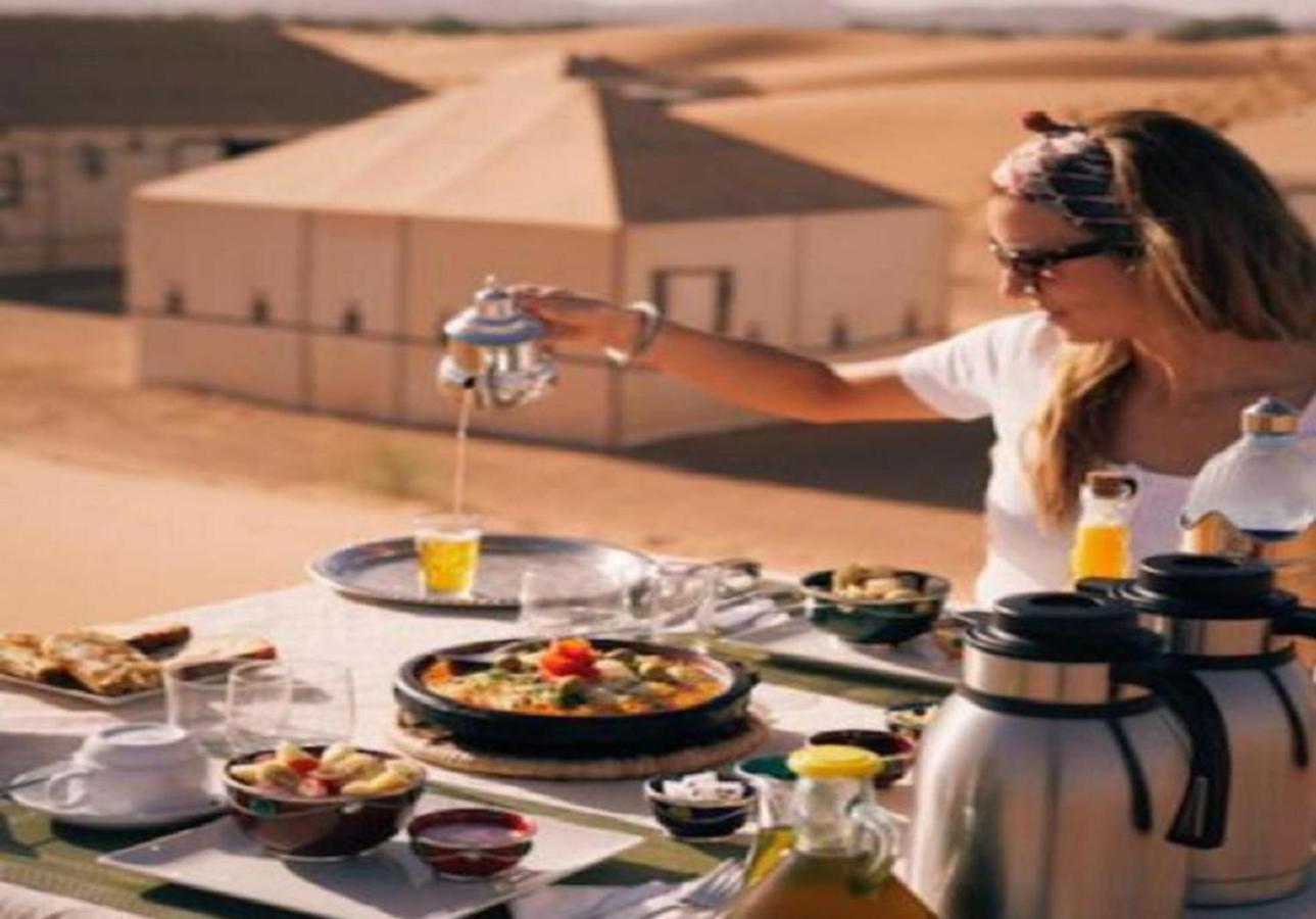 Desert Luxury Tented & Activities Hotel Adrouine Bagian luar foto